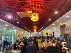 大堂-九尺赵老四鲜鹅肠火锅