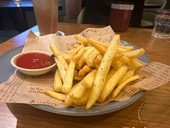 -MARU玛露音乐餐厅(大学路店)