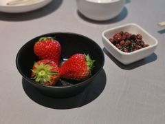 草莓-屋里厢上海菜馆
