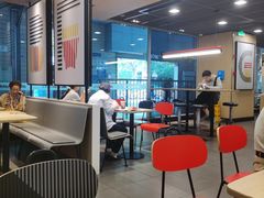 -麦当劳(轻轨曹杨路店)