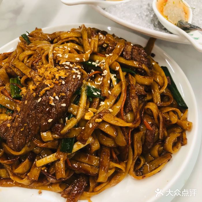 渔文乐·海鲜大排档(千灯湖店)港式干炒牛河图片