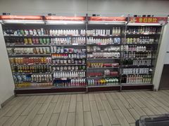 -全家便利店(莲花池东路店)