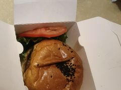 芝心手打牛肉堡-龙治汉堡(中华城店)
