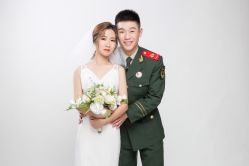 -巴黎经典婚纱摄影PARISSIC