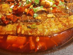 清江鱼-鸣记脆皮烤鱼·海鲜烤鱼(三八广场店)