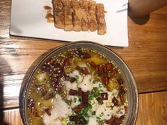 -十三式重庆江湖菜(金茂览秀城店)