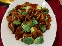 腊八蒜烧肥肠-东四民芳餐厅(世茂工三店)