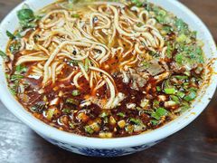 -吾穆勒蓬灰牛肉面·清真(北滨河中路店)