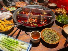 -周小明火锅(黑金冠社区店)