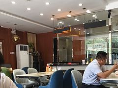-高玛纳驴肉火烧(一世界店)