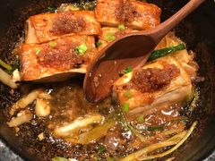 石锅海鲜酿豆腐-坛宗剁椒鱼头(河西王府井店)