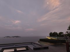 -瑰丽酒店·海吧·天际下午茶·现场DJ·天台酒吧