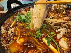 -鸿顺老铁锅美蛙鱼府(解放碑店)