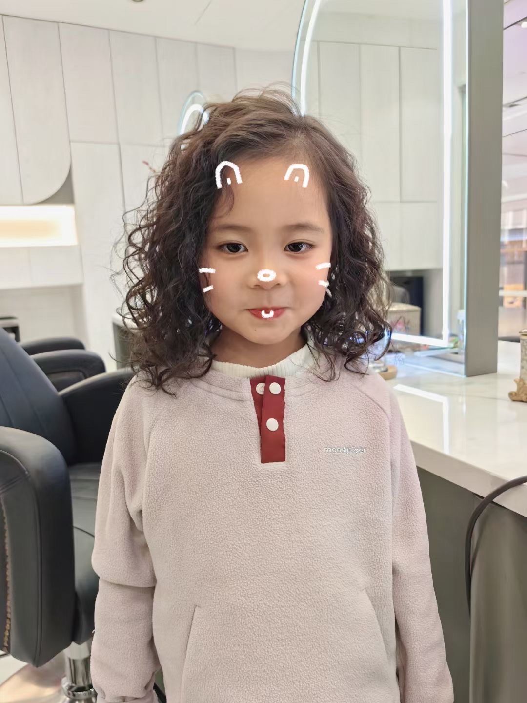 儿童小女孩发型女儿六岁了
