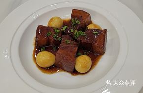 Zhen Chu Red Braised Pork