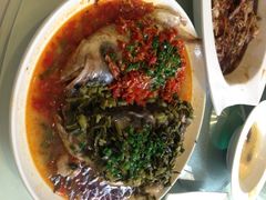 雪菜剁椒鱼头-老正兴菜馆(福州路店)