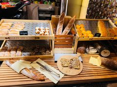 -怡咖啡海鲜自助餐厅(浦东香格里拉店)