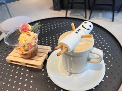 -HUG·拥抱咖啡(郑州宝龙广场店)