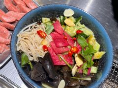 -马路牙子烧烤音乐酒馆(望京店)