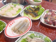 -四囍码头海鲜烧烤自助火锅(外滩南京东路悦荟广场店)