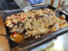 -宏兴烤鱼山庄(宣恩总店)