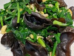 -鑫渔港海鲜本地菜·山海关浑锅(东戴河店)