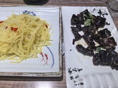 -三湘四水正宗湘菜(君峰路店)