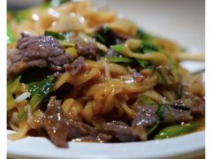 招牌湿炒牛河-潮泰牛肉火锅 · 创于1992年(车公庙店)