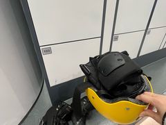 -冰纷万象滑冰场(沈阳万象城店)