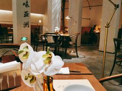 -来龙里 精致 东南亚餐室(万象城店)