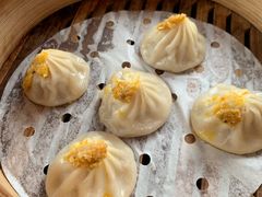 手拆蟹粉小笼汤包-南小馆(迪士尼小镇店)