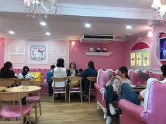 -Hello Kitty Cafe(弘大店)