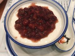 红豆双皮奶-小龍鳳餐室(番禺路店)