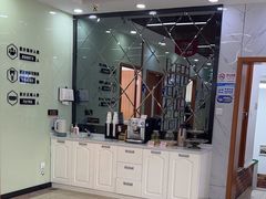 -茂菊口腔连锁(浦东南路店)