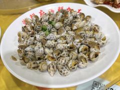 -三亚新鸿港水果一级批发市场