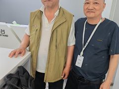 -荣耀授权专卖店(黄浦浙江中路店)