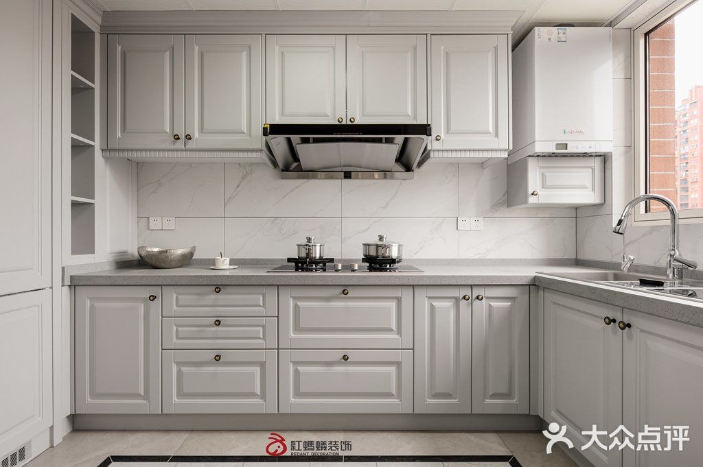 180㎡实景 | 大理石地板+黄铜软装，处处透着精致轻奢