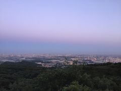 -鬼笑石后山停车场