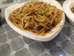 -天天向上素食餐厅(五台山店)
