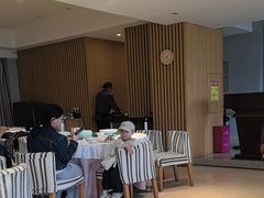 -赶海部落海鲜城(海阳路店)