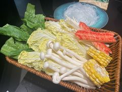 -老城鲜·小海鲜贝贝煲火锅(壹方城店)
