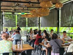 -植物园哈利亚餐厅