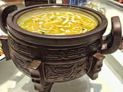 -鄱阳湖·江西小炒·瓦罐煨汤(五道口店)