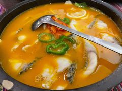 傣味酸汤鱼-香巴拉云南餐厅(华莱坞店)