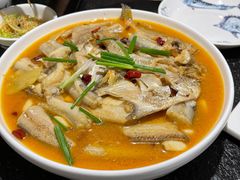 红烧海杂鱼-潮三爷砂锅焗海鲜·生腌·海鲜粥(朝晖店)