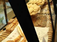 -Dough&Joe团憩(瑞虹天地月亮湾店)