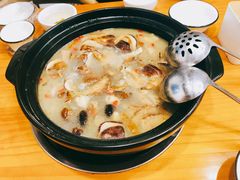 -云朵小院·石锅鱼·野生菌餐厅(蒗放店)