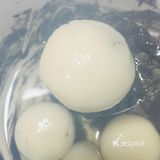 黑芝麻酱+白糖+黄油，比例大约是是