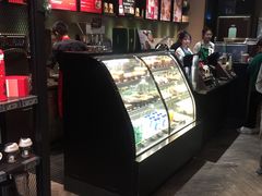 -星巴克臻选(南京金茂览秀城店)