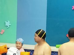 -Swim斯卫姆国际儿童游泳中心(红博中央公园店)